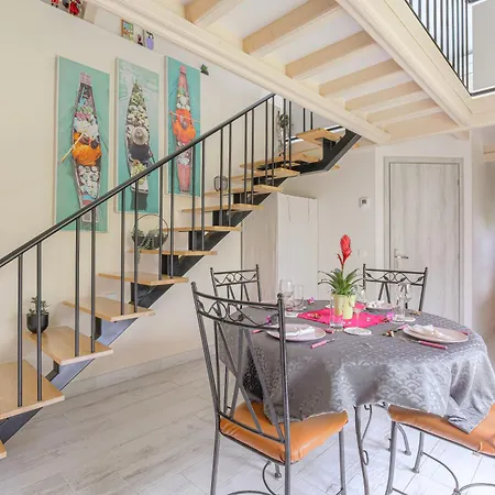 La Halte Dorée Beaujolaise, Dépendance Avec Piscine Partagée Villefranche-sur-Saône