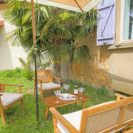 La Halte Dorée Beaujolaise, Dépendance Avec Piscine Partagée Сasa de vacaciones